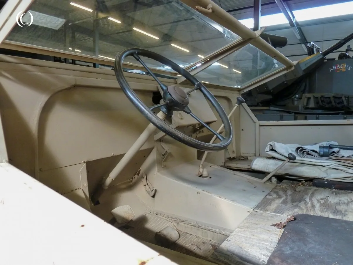 Sd. Kfz. 6 dashboard