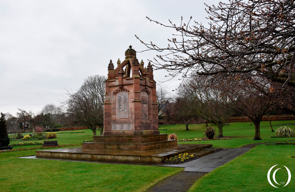 War memorial Dalkeith overview