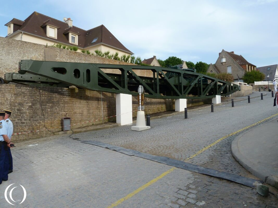 Whale Brigde, Mulberry Harbour - Arromanche