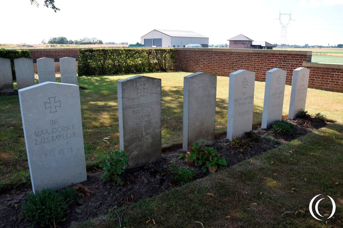 La Kreule Military Cemetery - German Graves