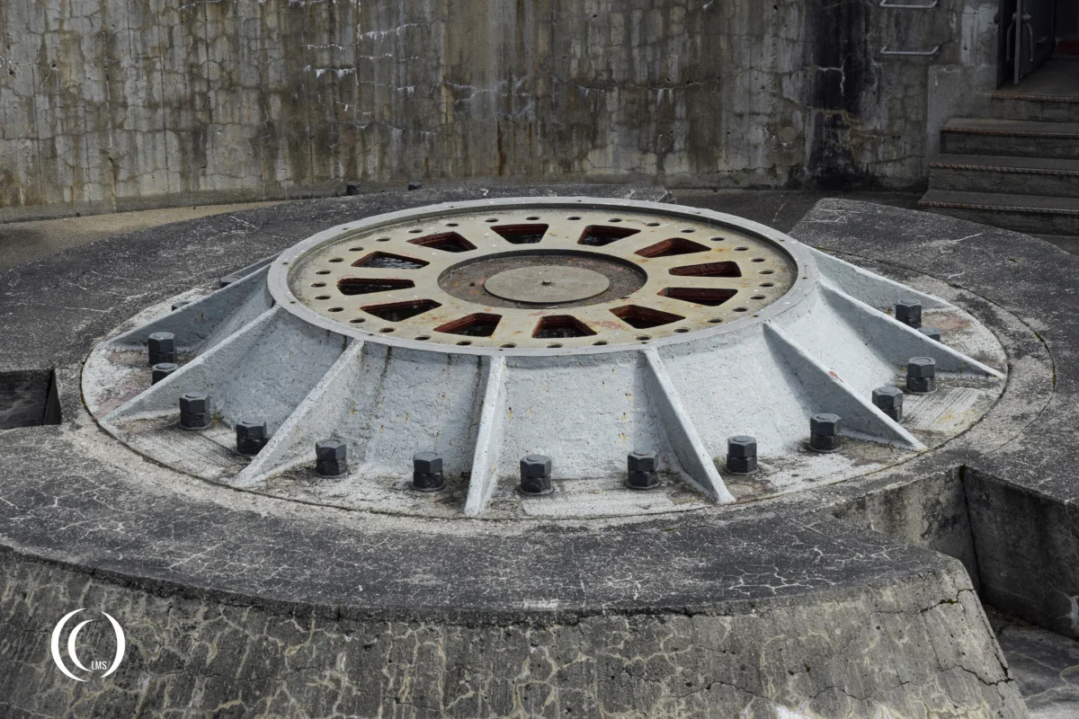 Base pivot of gun emplacement B2 of Battery Schleswig-Holstein in Hel, Poland