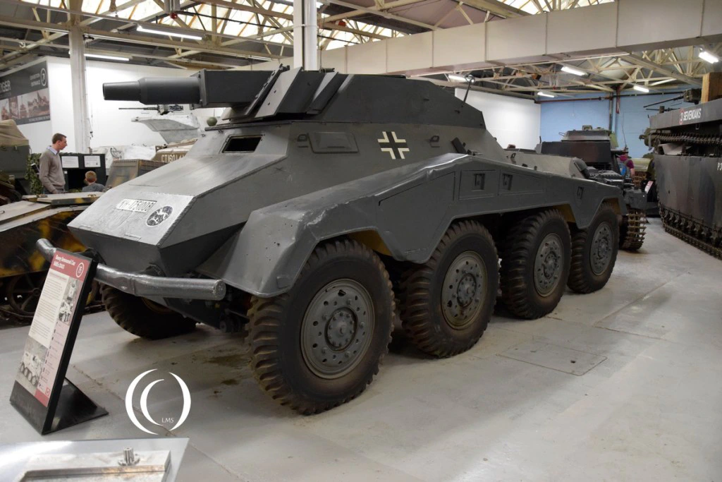 Schwerer Panzerspähwagen Sd.Kfz. 234/3 – Armored Car with a 7,5 cm K51 L/24 Stummelkanone