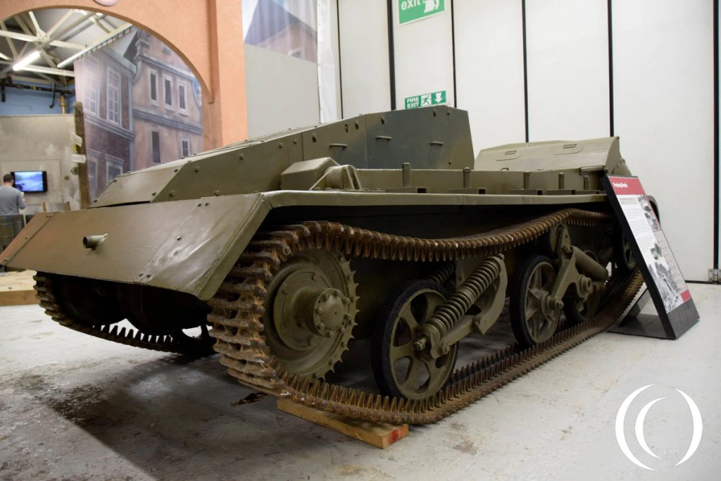 Praying Mantis – based on a Universal Carrier