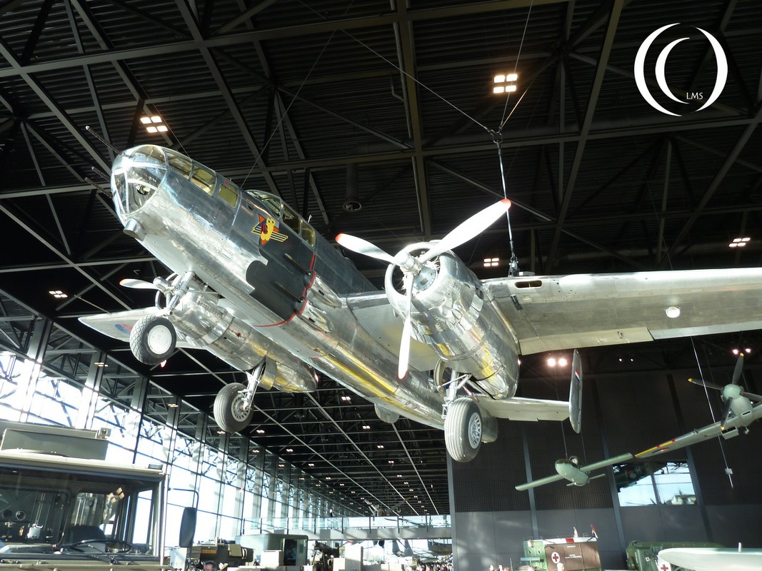 North American B-25J Mitchell - photo 2015