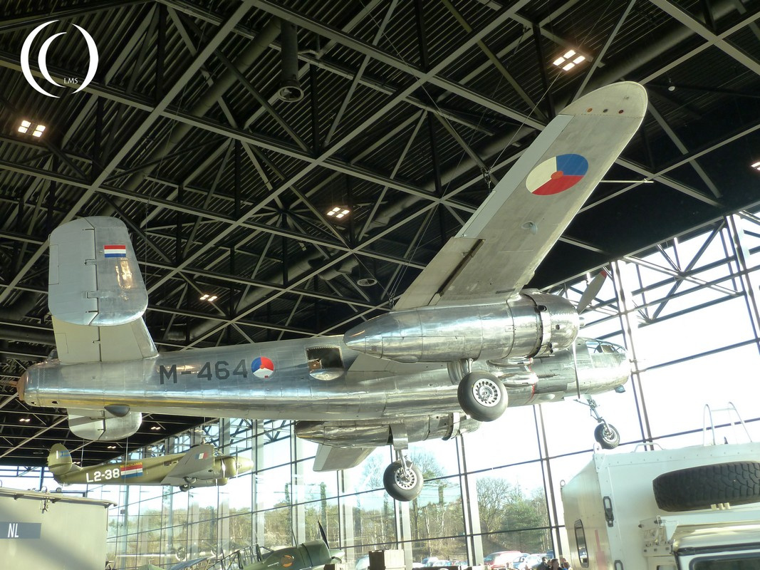 North American B-25J Mitchell - photo 2015