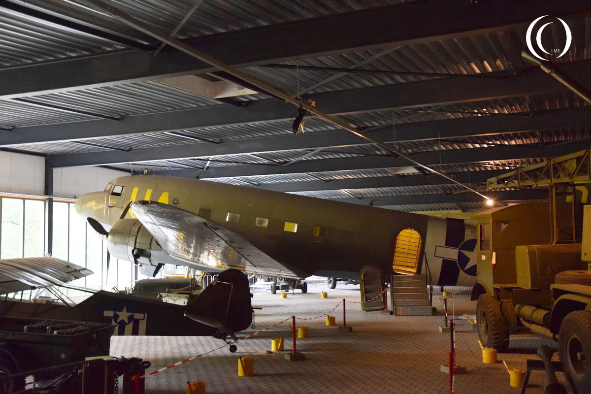 Douglas C-53 Skytrooper – United States Paratrooper Transport Aircraft - photo 2014