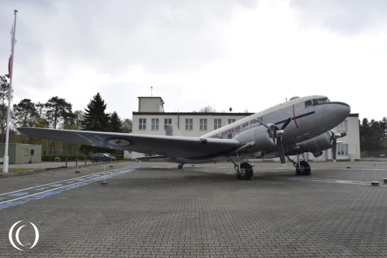 Douglas DC 3 - photo 2016