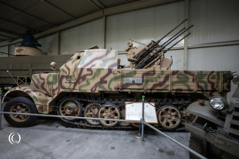 Sd.kfz. 7/1 Krauss-Maffei 8 tons German Halftrack with 2 cm Quadruple Anti-Aircraft Gun