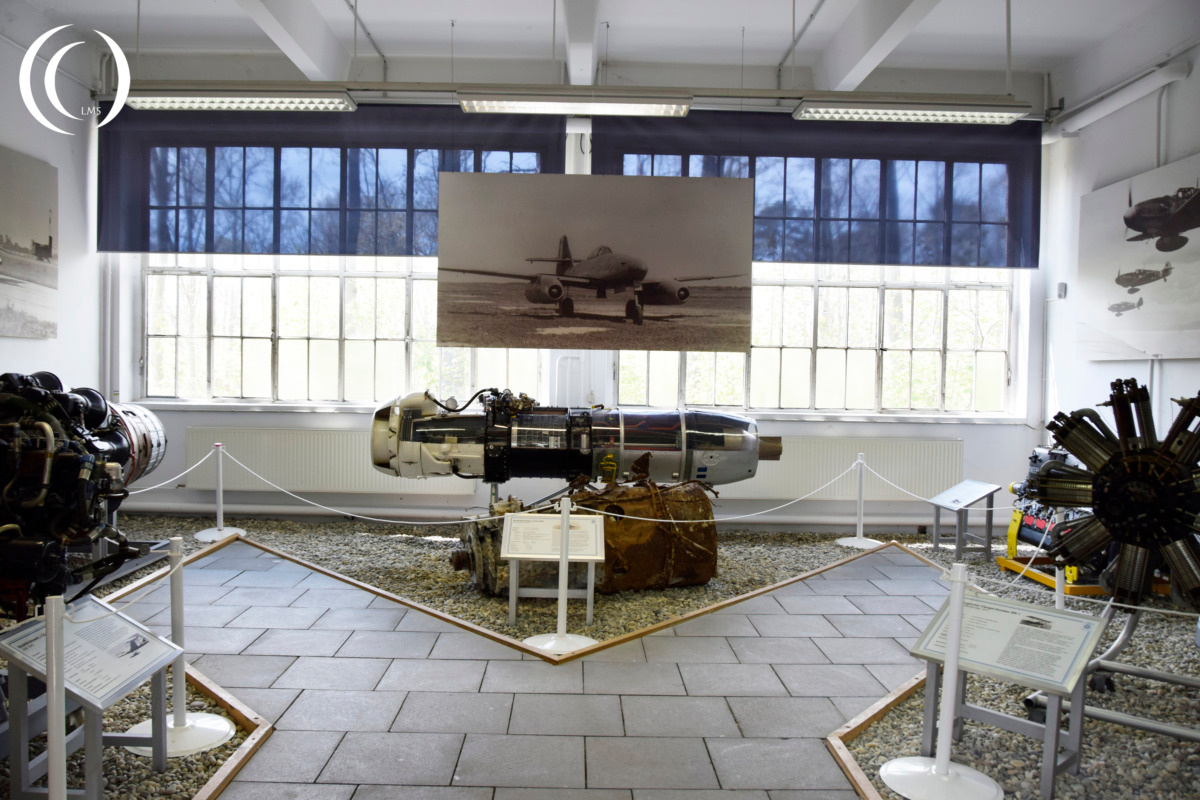 Messerschmitt Me 262 Schwalbe Jumo Engine 2 - photo 2016