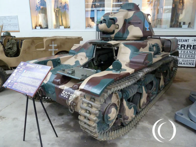 Renault R 35 – French Light Tank - photo 2014