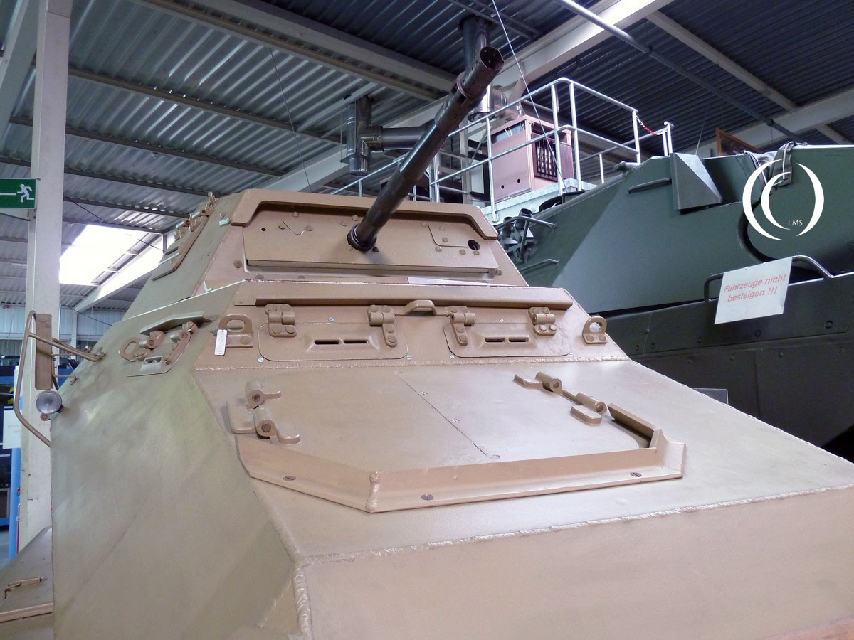 2 cm KwK 38 Schwerer Panzerspähwagen Sd.Kfz. 231 - photo 2011