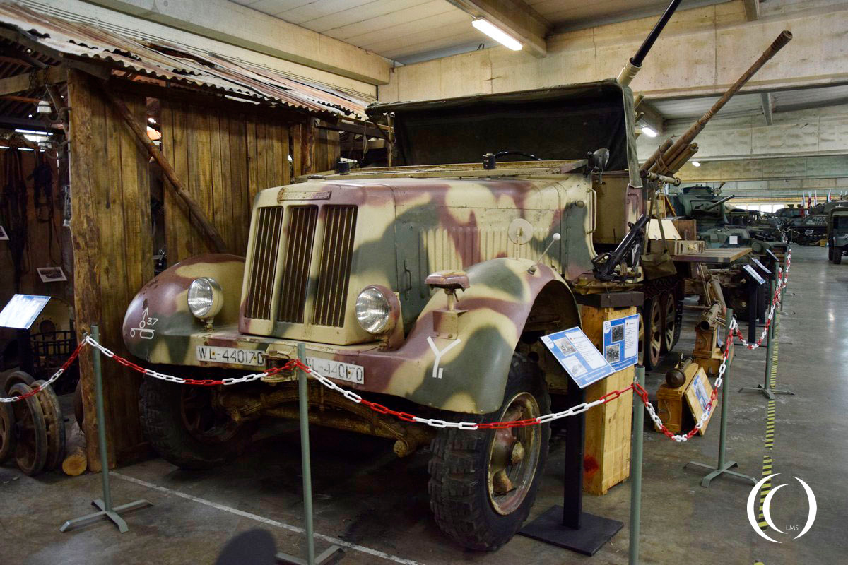 Sd.Kfz. 7/2 – Krauss-Maffei 8t German Halftrack with 3.7 cm Flak 36 Anti-Aircraft Gun