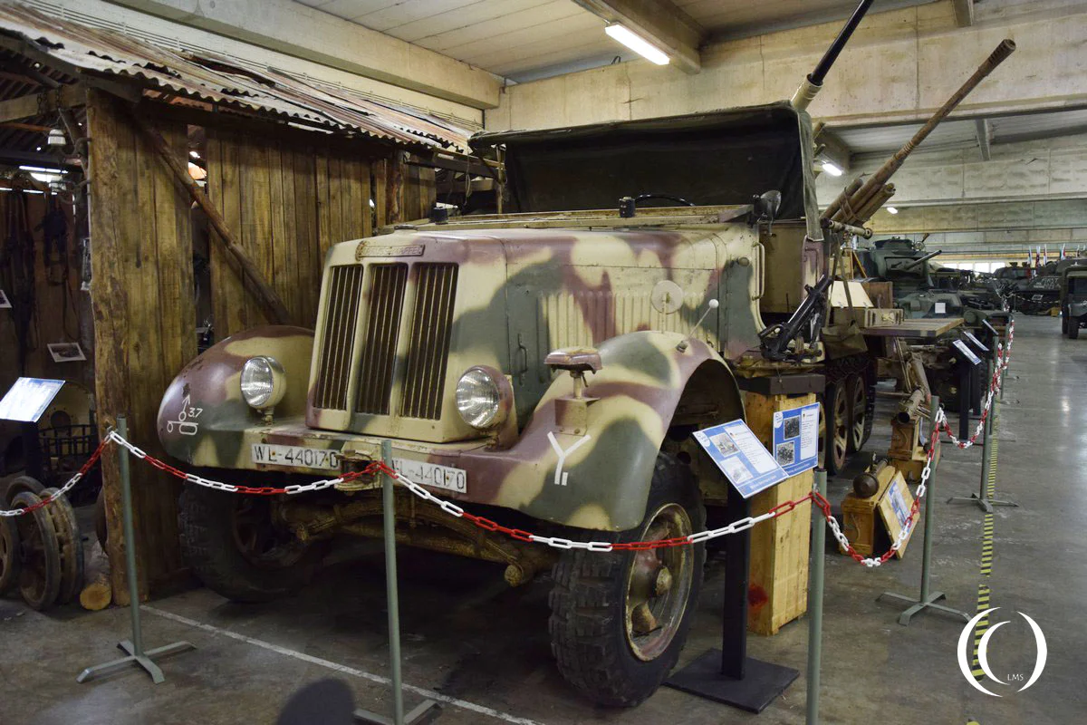 Sd.Kfz. 7/2 – Krauss-Maffei 8t German Halftrack with 3.7 cm Flak 36 Anti-Aircraft Gun