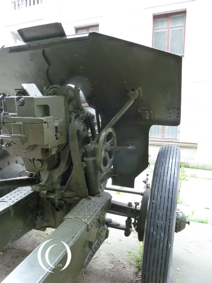122 mm Howitzer M1938 (M-30) - photo 2013