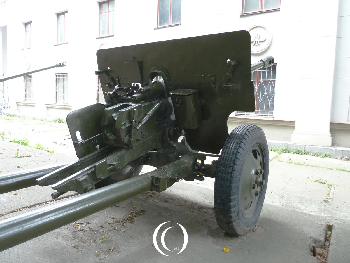 76 mm Divisional Gun M1942 (Zis3) - photo 2013