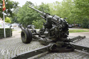 90mm M1A1 Heavy Anti-Aircraft Gun – the American answer to the German 8.8cm FlaK