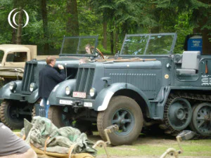 Sd.Kfz. 7 – Krauss-Maffei 8 ton German Halftrack Gun Crew Version