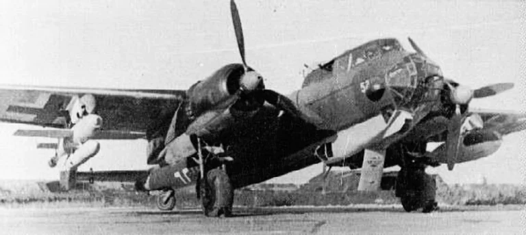 Dornier Do 217 K With Henschel Hs 293 - Courtesy Pantip