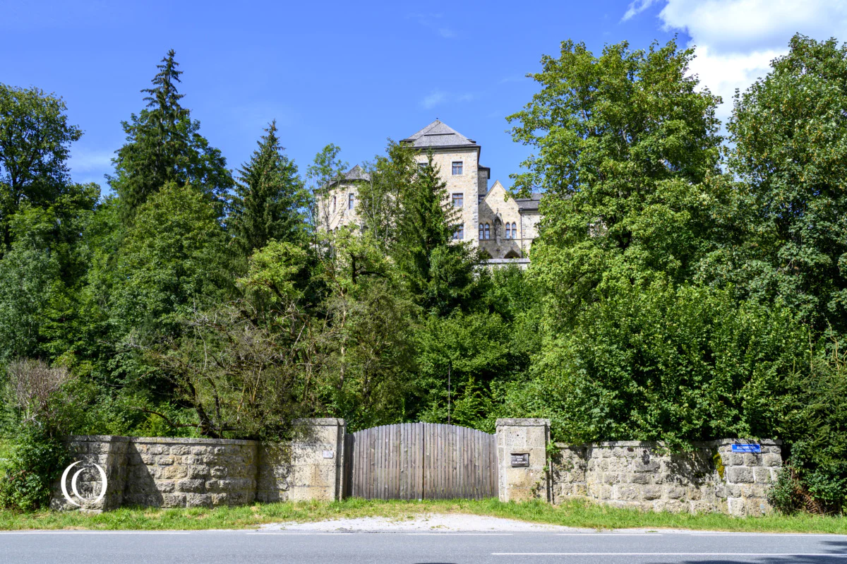 Schloss Fischhorn gate