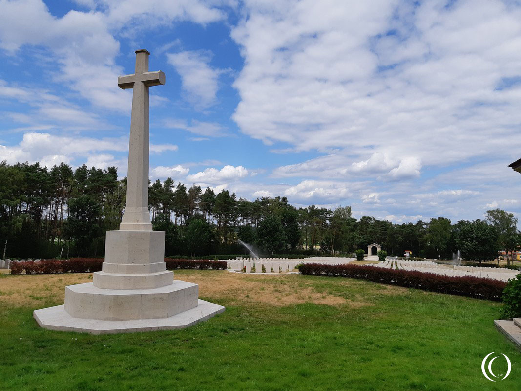 Commonwealth cemetery at Becklingen