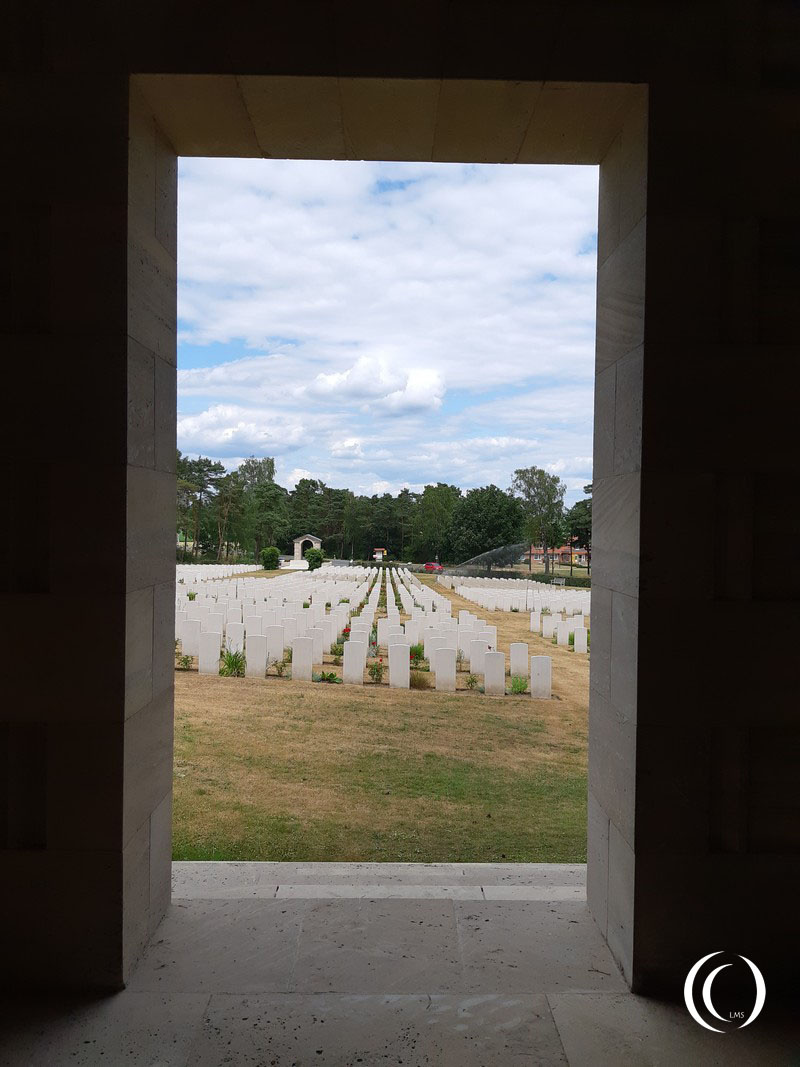 Commonwealth cemetery at Becklingen