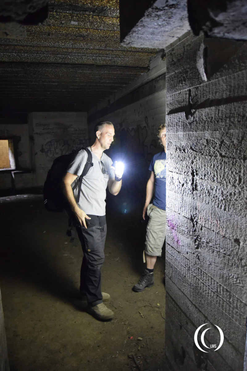 Inside Batterie Todt