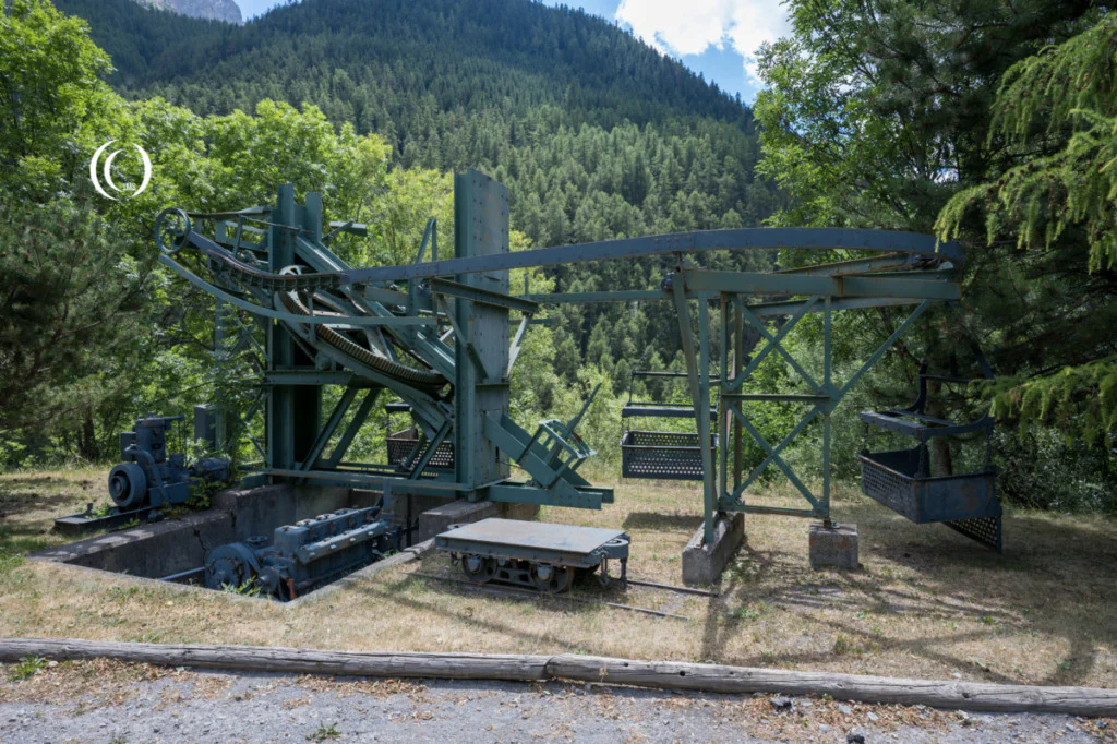 Ouvrage Roche la Croix, Cable Car Mechanism - Meyronnes, Val-d'Oronaye, France