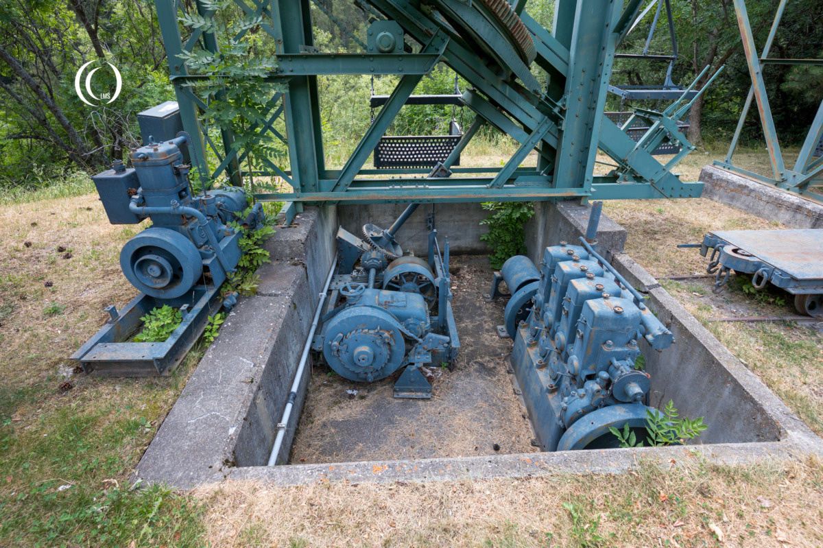 Maginot cable car mechanism engine