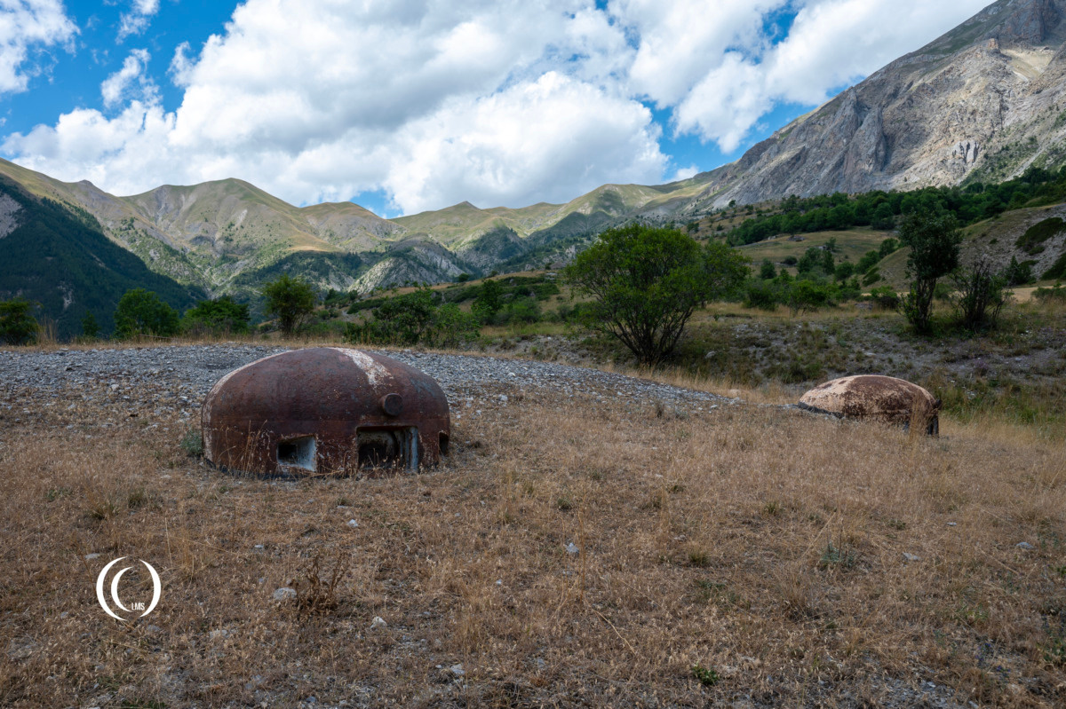 Ouvrage de Saint-Ours Bas cloches close-up