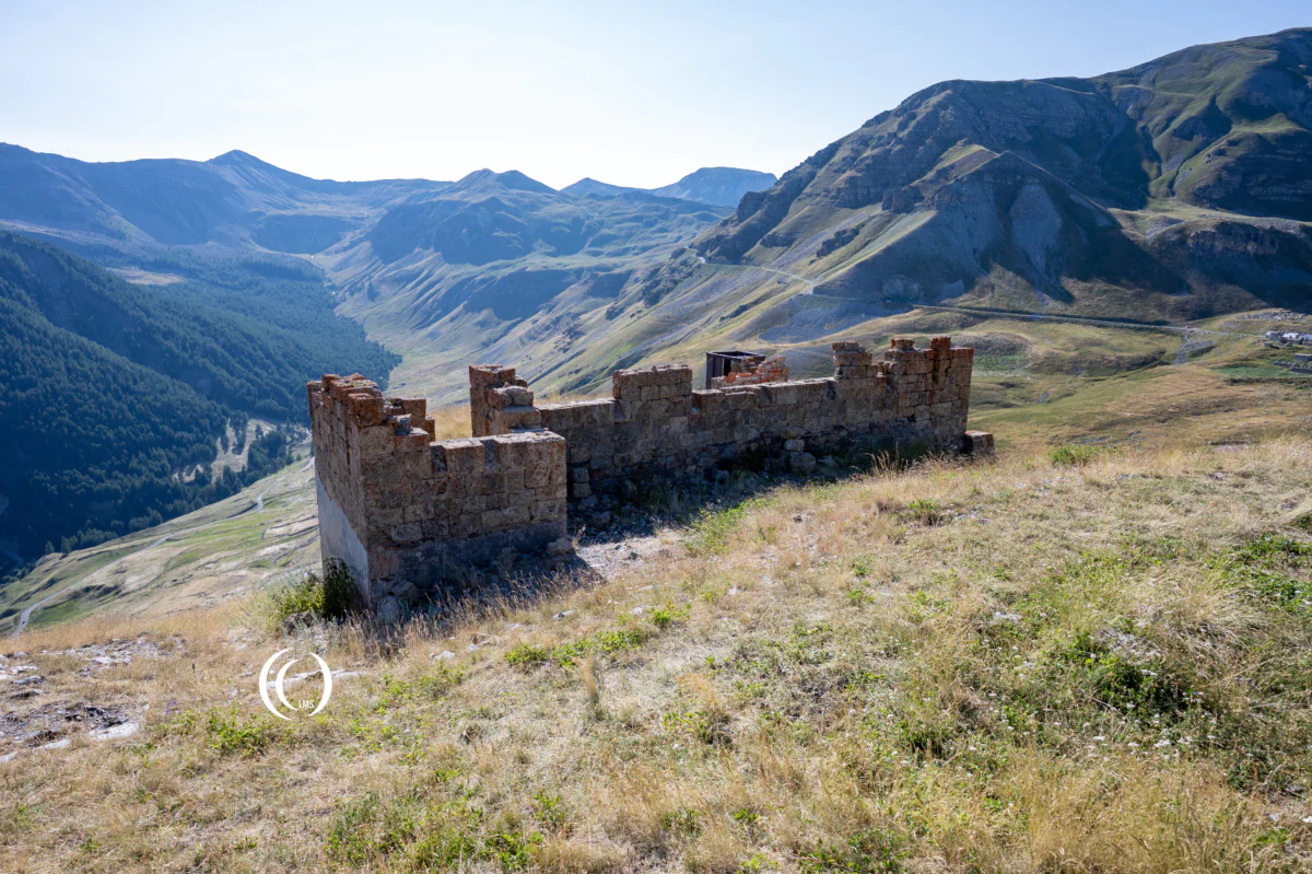 Le Blockhaus des Fourches terraced roof