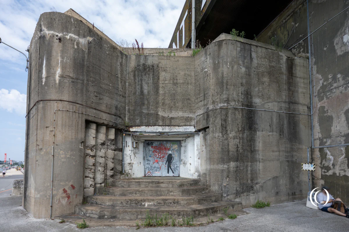 Defense bunker with PAK embrasure on the Southwest side of Keroman 1