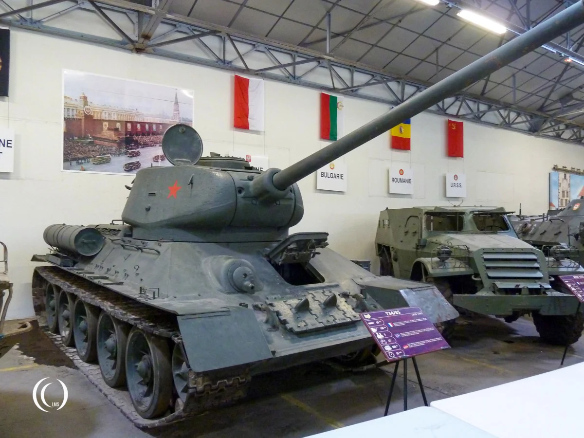 T-34-85 – Soviet Medium Tank | LandmarkScout
