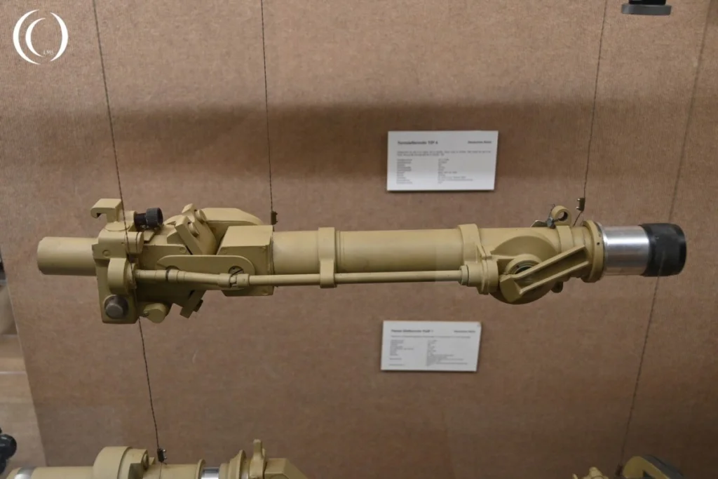 Turmzielfernrohr T.Z.F. 6 – Targeting Scope for 2 cm KwK Reconnaissance Vehicles