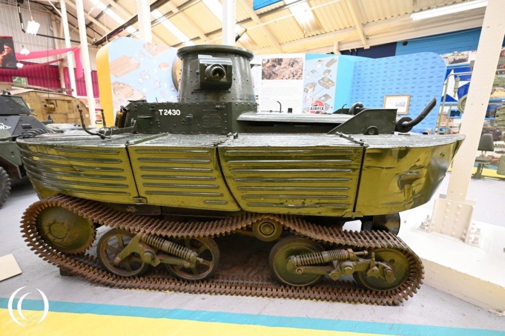 Vickers Amphibious Light Tank L1E3 – British Amphibious Tank