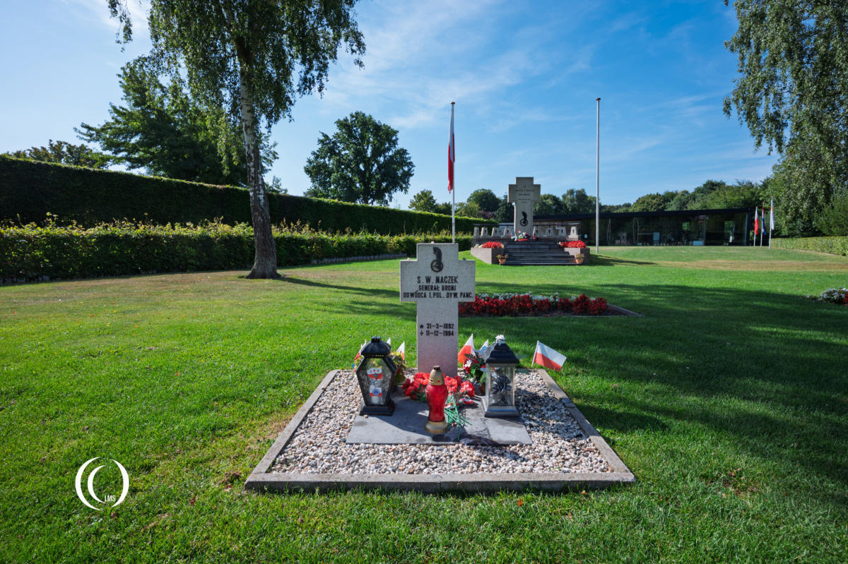 Grave stone of General Stanislaw Maczek