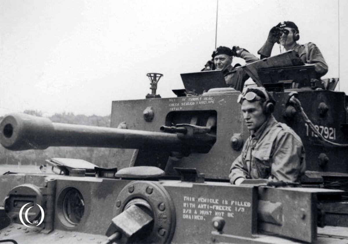 en. Stanisław Maczek in a Cromwell tank