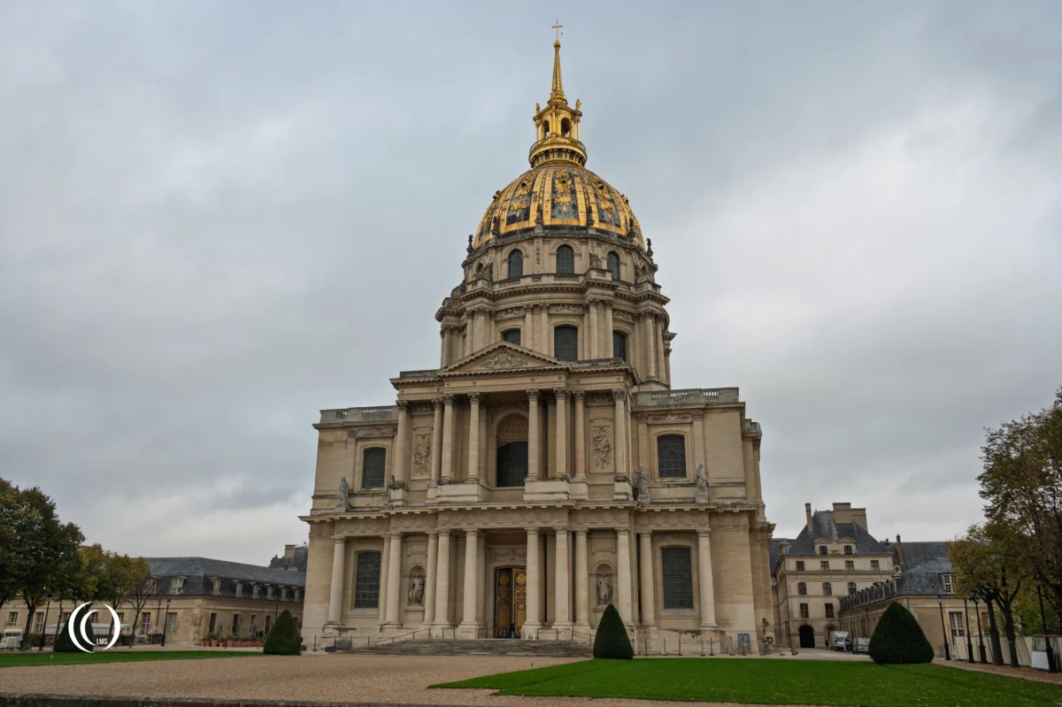 Facade of the Dôme des Invalides in Paris