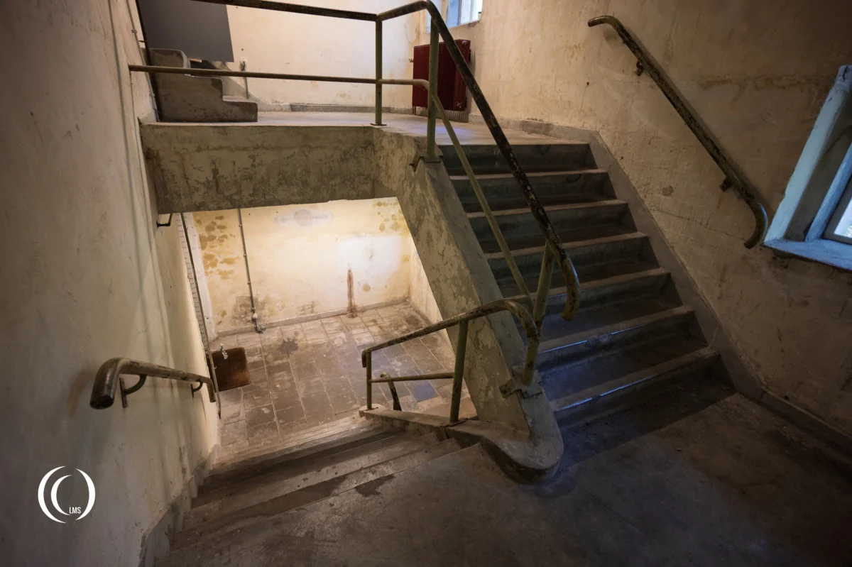Bunker Diogenes II staircase