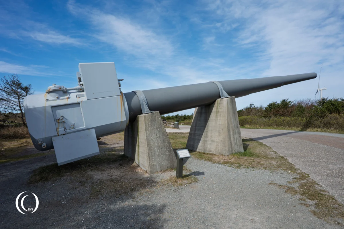 Barrel and breech of 38 cm SK C/34 German naval gun
