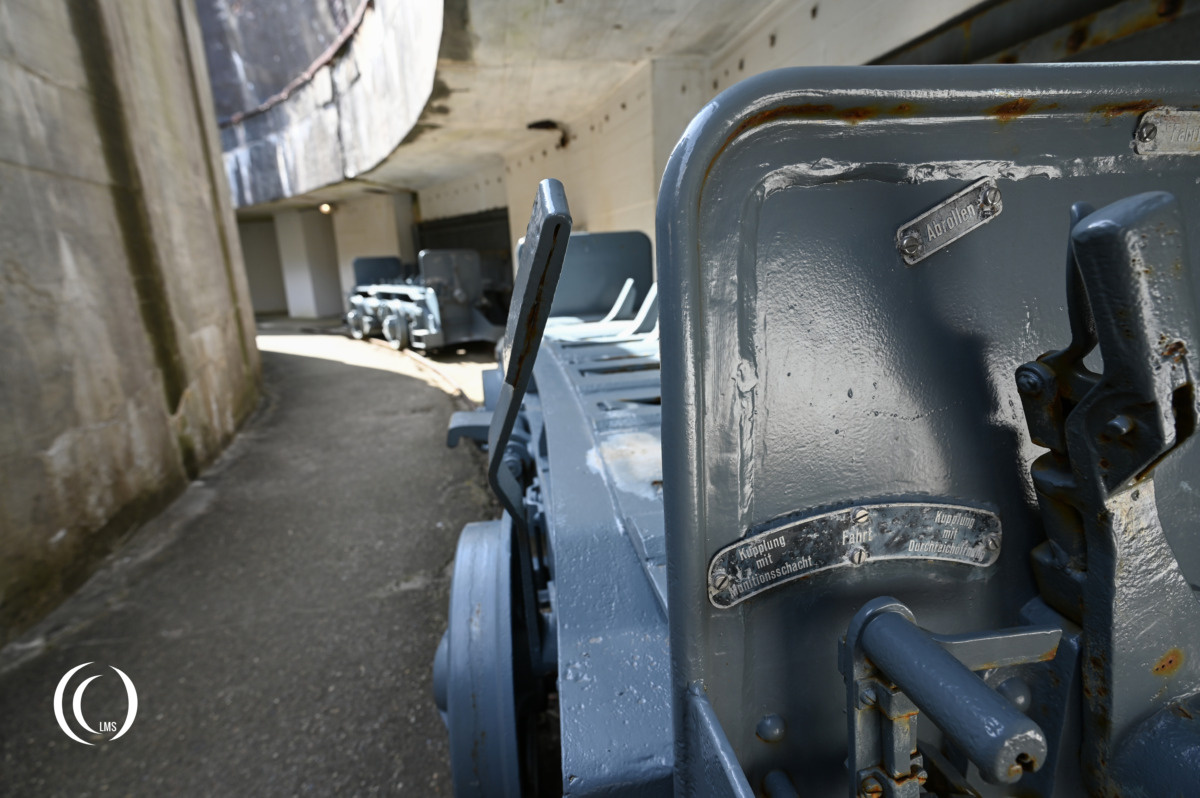 Battery Hanstholm II Geschütz 3 bunker ammunition trolley detail