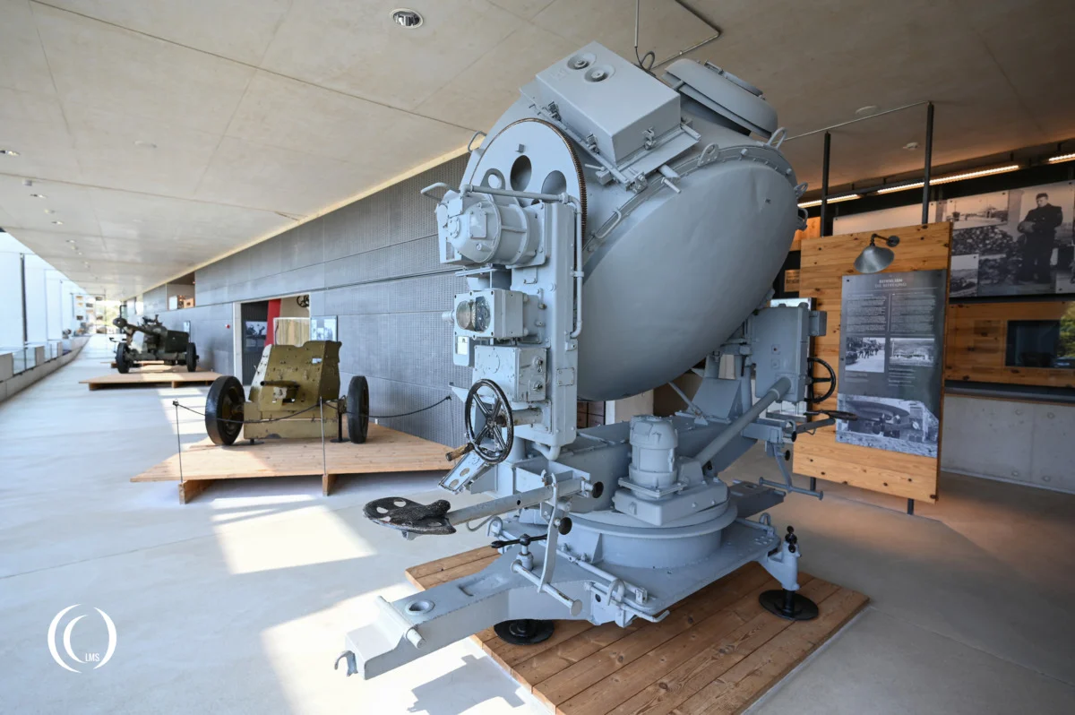 150 cm FlaKscheinwerfer 34 on display at Bunkermuseum Hanstholm