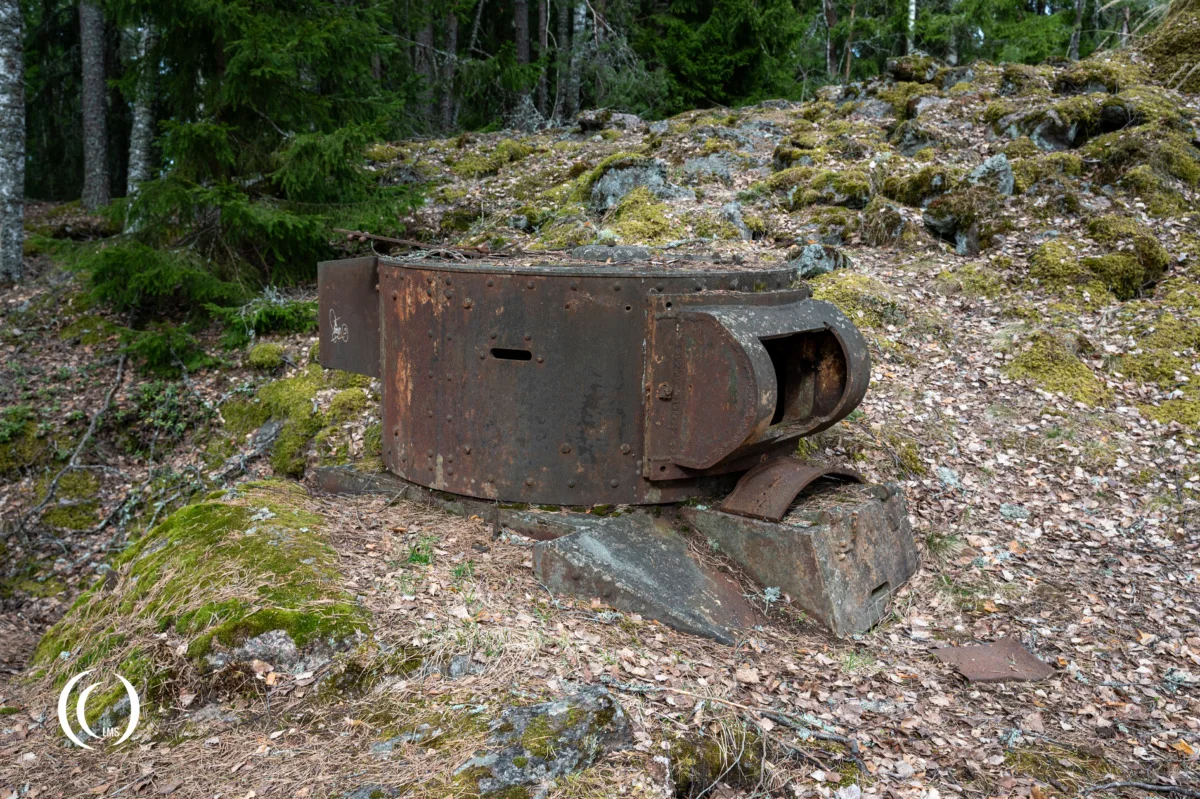 A BT-5 tank turret used as firing position at bunker C12 of the Salpa Line at Askola, Luumäki, Finland