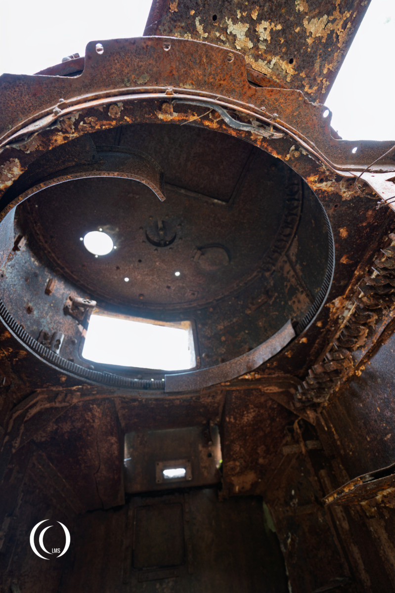 Looking up into the BT-5 turret