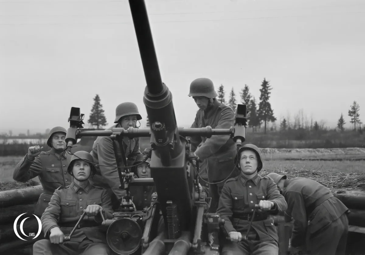 Finnish 3rd Infantry Regiment in fire operations on the northern front at Rovaniemi in 1944