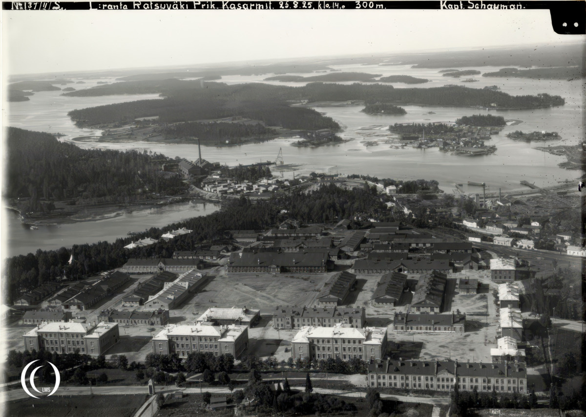 Lappeenranta, aerial-view over the cavalry brigade barracks area to lake Saimaa in August 1925