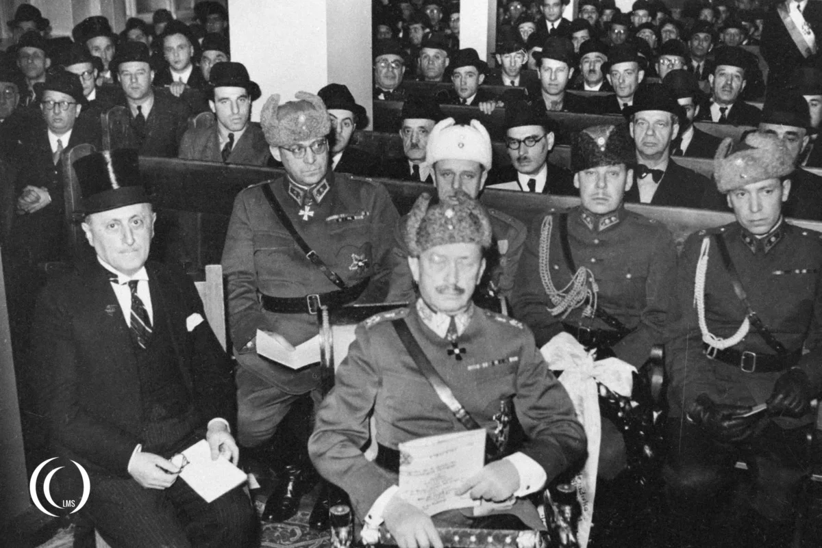 Marshal Mannerheim at the memorial service for the fallen at the Jewish synagogue in Helsinki on 6 December 1944