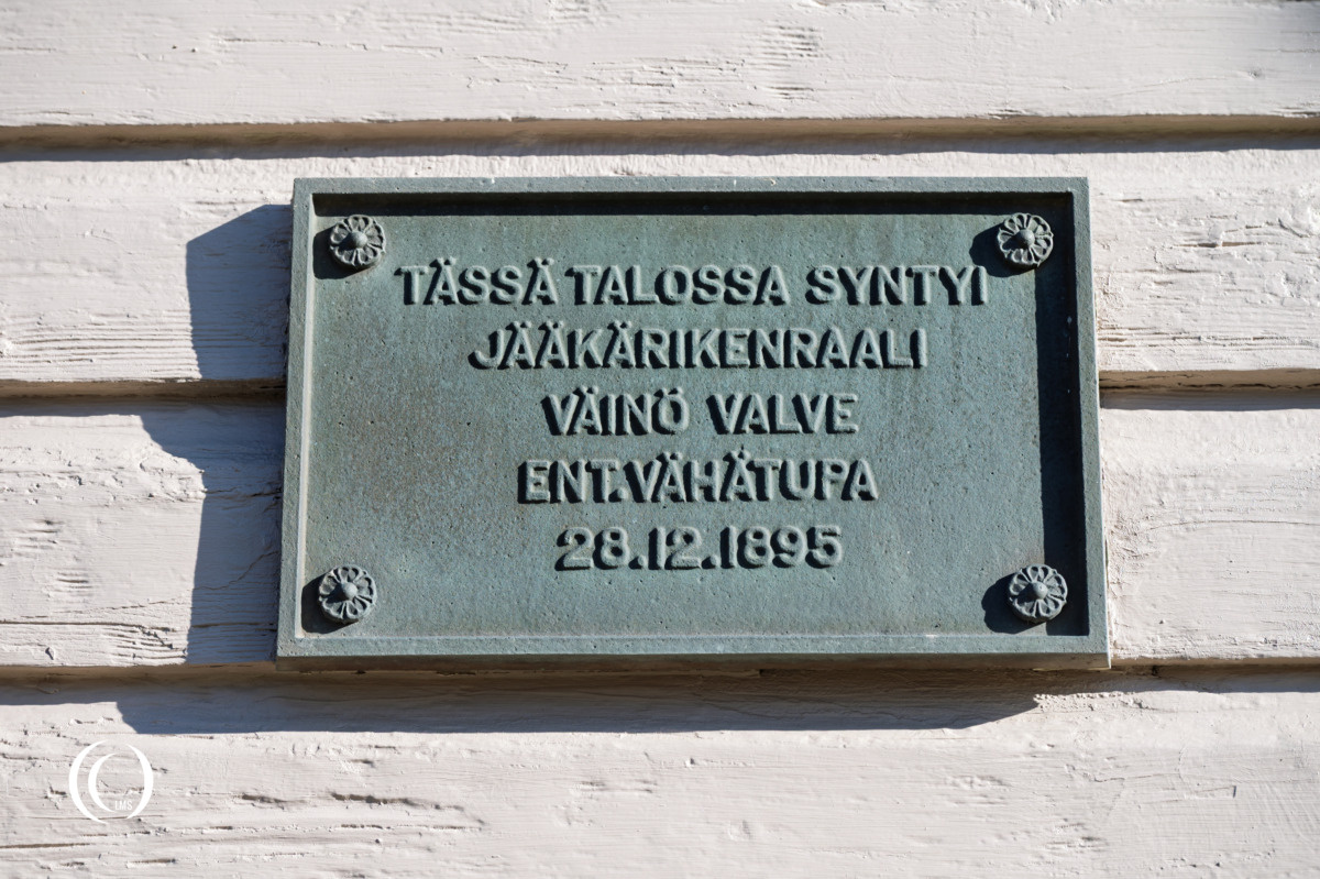 Plaque marking the house where Jaeger General Väinö Valve was born at Dragoon Hill, Lappeenranta, Finland