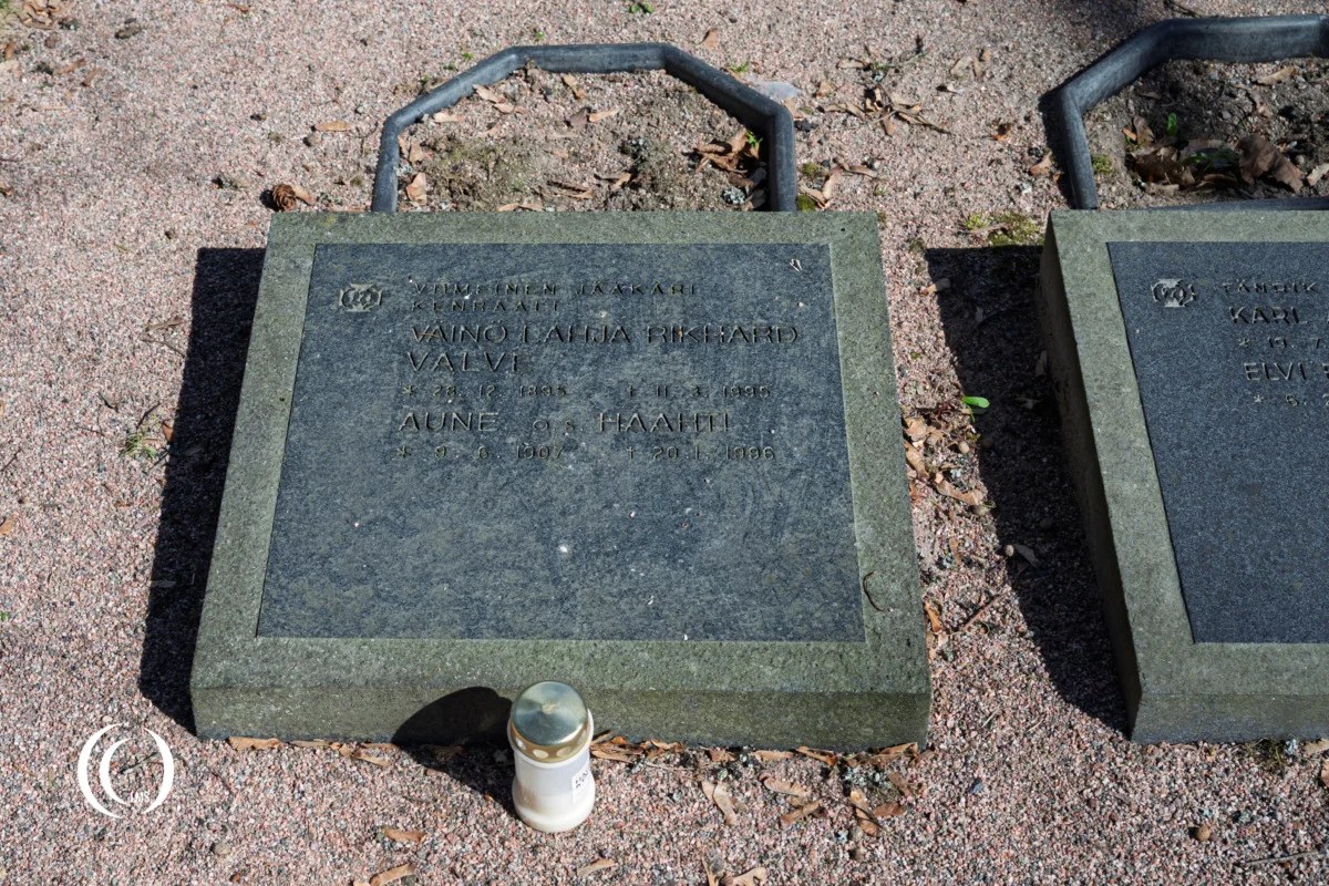 The grave of Jaeger General Väinö Valve 1895-1995 at Hietaniemi Cemetery, Helsinki, Finland